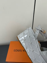 Load image into Gallery viewer, SE1578 Shake Wedge Sandal / Size5-11
