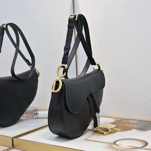 DR555 Medium Soft Saddle Bag with Strap /  9.5x8x3inches