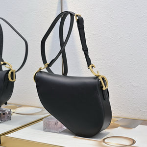 DR555 Medium Soft Saddle Bag with Strap /  9.5x8x3inches