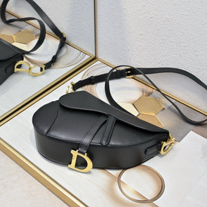 DR555 Medium Soft Saddle Bag with Strap /  9.5x8x3inches