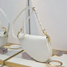Load image into Gallery viewer, DR556 Medium Soft Saddle Bag with Strap /  9.5x8x3inches
