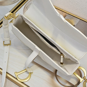 DR556 Medium Soft Saddle Bag with Strap /  9.5x8x3inches