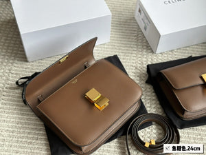 CL136 Classic Box / Teen/Medium