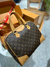 Load image into Gallery viewer, LB872 Monogram Handbag / 13x9.8x5.1inch
