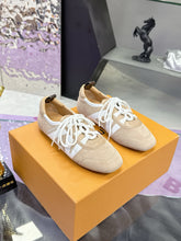 Load image into Gallery viewer, SE1645 LV Sneakerina / Size5-11
