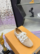 Load image into Gallery viewer, SE1643 LV Sneakerina / Size5-11
