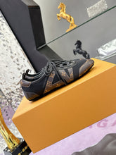 Load image into Gallery viewer, SE1645 LV Sneakerina / Size5-11
