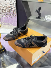 Load image into Gallery viewer, SE1645 LV Sneakerina / Size5-11
