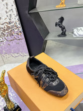 Load image into Gallery viewer, SE1645 LV Sneakerina / Size5-11
