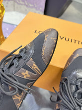 Load image into Gallery viewer, SE1645 LV Sneakerina / Size5-11
