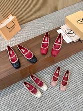 Load image into Gallery viewer, SE1776 Valentino Ballet Flats / Sizes 5–11
