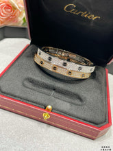 Load image into Gallery viewer, JW998 Cartier LOVE Bracelet
