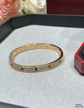 Load image into Gallery viewer, JW998 Cartier LOVE Bracelet
