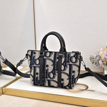 Load image into Gallery viewer, DR524 Weekender 25 / 12 x 7 x 4.5 inches
