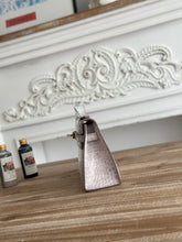 Load image into Gallery viewer, HM217 Hermes Kelly Mini / HIGHEST QUALITY VERSION  / 22 × 13 × 7 cm
