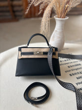 Load image into Gallery viewer, HM218 Hermes Kelly Mini / HIGHEST QUALITY VERSION  / 22 × 13 × 7 cm

