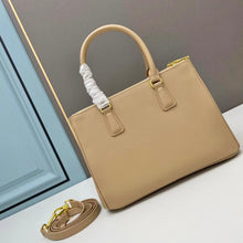 Load image into Gallery viewer, PD247 Small/Medium Prada Galleria Saffiano leather bag
