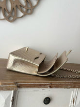 Load image into Gallery viewer, CC1091 Classic Handbag / HIGHEST QUALITY VERSION / 6 × 9.9 × 2.5 in
