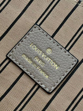 Load image into Gallery viewer, LB1142 Pochette Métis / HIGHEST QUALITY VERSION / 9.8 x 7.5 x 2.8 inches
