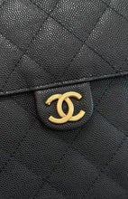 Load image into Gallery viewer, CC1152 CHANEL 25 Medium Handbag / 15.7 x 11.8 x 5.9in / HIGHEST QUALITY VERSION
