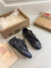 Load image into Gallery viewer, SE1465 New Balance X Miu Miu 530 SL Leather Sneakers / Size5-10
