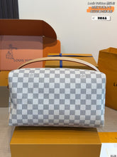 Load image into Gallery viewer, LB1472 Louis Vuitton Speedy Bandoulière 30 / 30 x 21  x 17 cm
