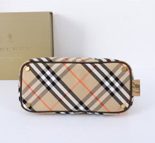 Load image into Gallery viewer, BUR140 Checkered Tote with Leather Trim / 16.1x9.4x10.2inch / HIGHEST QUALITY VERSION
