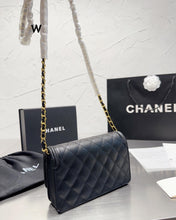 Load image into Gallery viewer, CC637 Wallet on the Chain / 7.5x4.7inch
