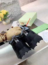 Load image into Gallery viewer, SE029  Women size 4-10   Men size7-12
