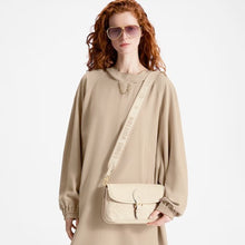 Load image into Gallery viewer, LB786 Diane / HIGHEST QUALITY VERSION / 9.1 x 6.3 x 3.3 inches
