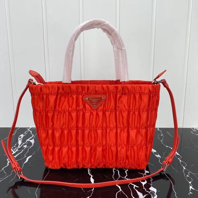 PD006    9.06x8.27x3.94inch