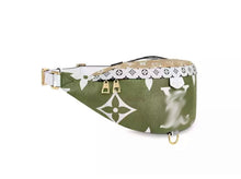 Load image into Gallery viewer, LB028          14.57x5.51x5.12
