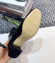 Load image into Gallery viewer, SE089  Size 4-10
