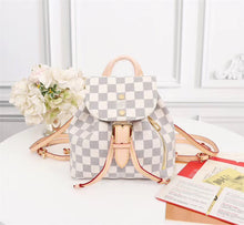 Load image into Gallery viewer, LB160  Small: 7.3x11x4.5inch  Meduim: 12.2x11.8x7.9inch
