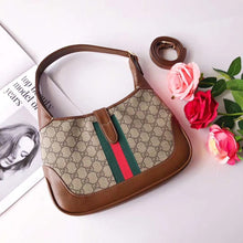 Load image into Gallery viewer, GC129  11x7.5x1.8inch
