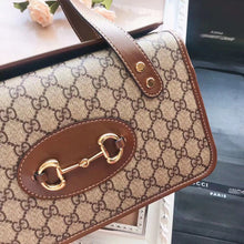 Load image into Gallery viewer, GC098  10.83x6.89x4.33 inch
