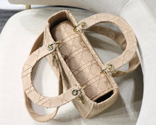 Load image into Gallery viewer, DR047  HIGHEST QUALITY VERSION 9.5x7.9x4.3inch
