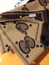 Load image into Gallery viewer, CLTH016 96%Wool,2%Metal fibre,2%Polyamide 45x195cm
