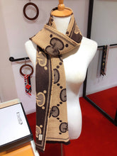 Load image into Gallery viewer, CLTH016 96%Wool,2%Metal fibre,2%Polyamide 45x195cm
