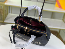 Load image into Gallery viewer, LB187  11.4x7.9x5.1inch
