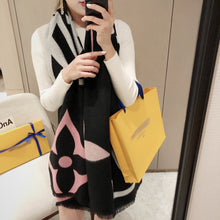 Load image into Gallery viewer, CLTH053 Mink Wool 180x65cm
