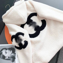 Load image into Gallery viewer, CLTH057
