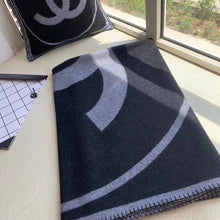 Load image into Gallery viewer, CLTH062 90%Wool,10%Cashmere
