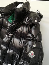 Load image into Gallery viewer, CLTH066 90%Feather
