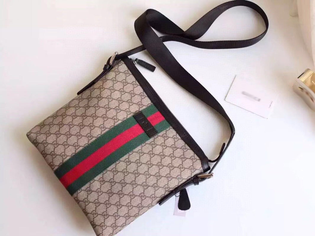 GC164  10.7x11x1.6inch