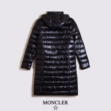 Load image into Gallery viewer, CLTH068  90%Feather
