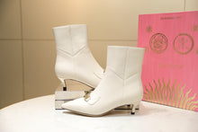 Load image into Gallery viewer, SE230 Size 4-10
