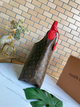 Load image into Gallery viewer, LB298 13.4x15x6.7inch
