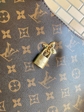 Load image into Gallery viewer, LB299 13.4x15x6.7inch
