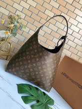 Load image into Gallery viewer, LB300 13.4x15x6.7inch
